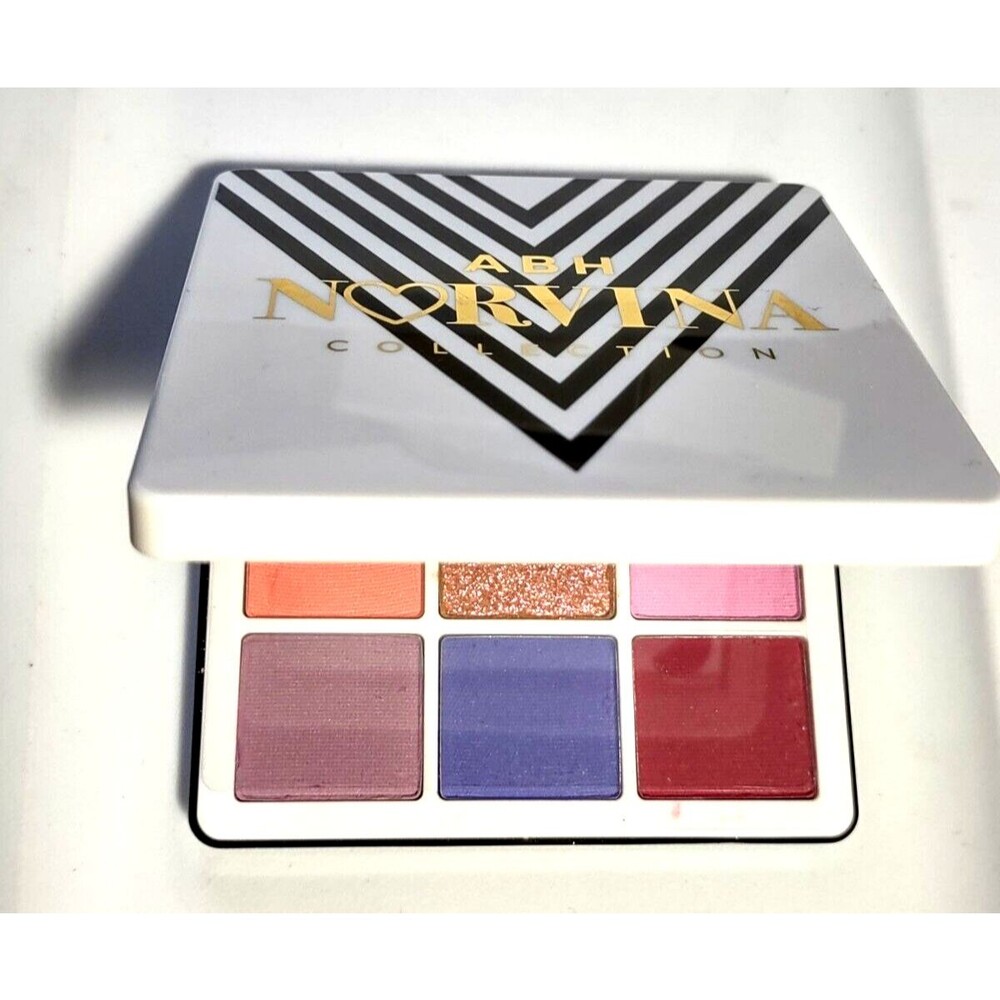 ANASTASIA Beverly Hills Norvina MINI Pro Pigment 9 Pan Eyeshadow Palette Vol. 1 - Picture 3 of 4
